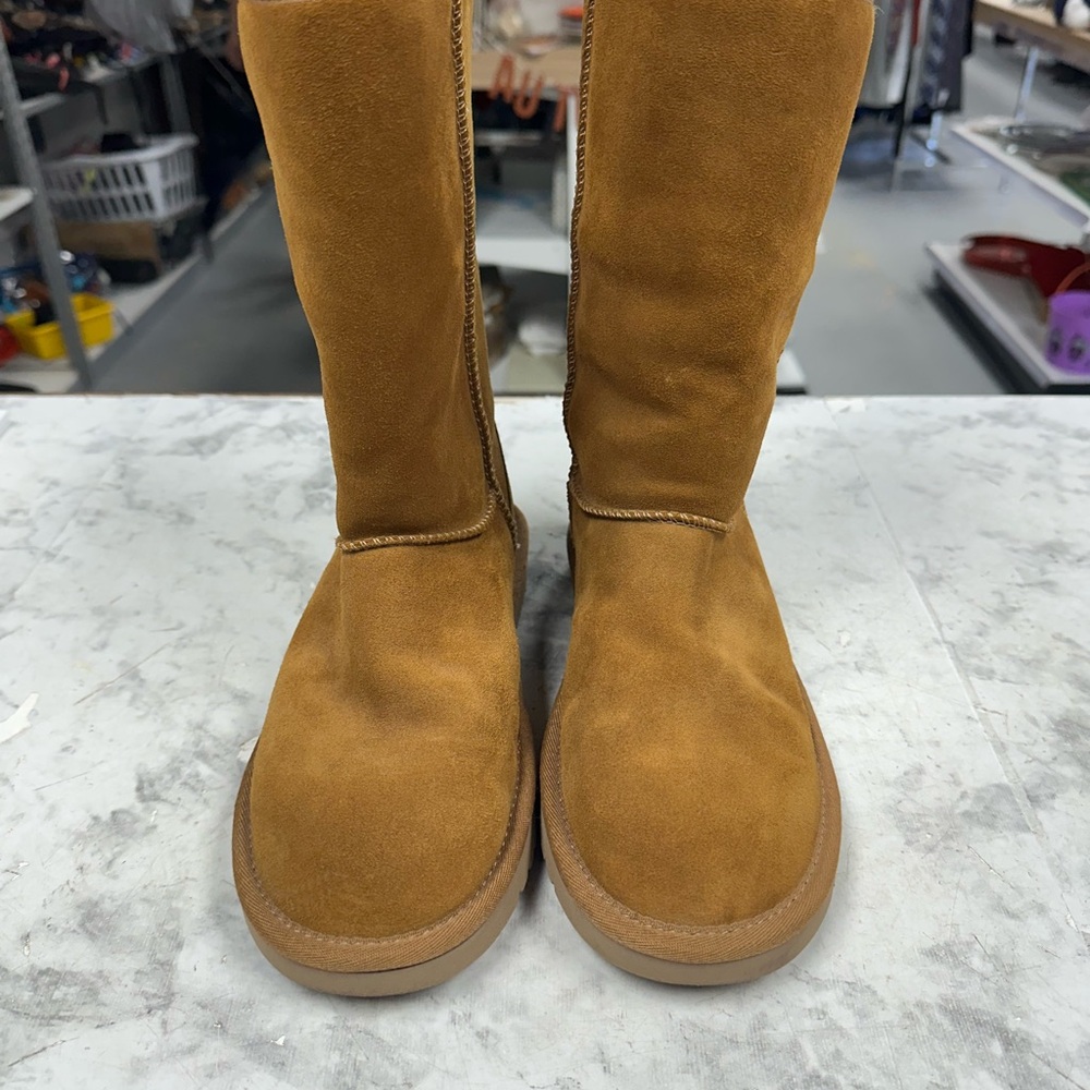 Koolaburra Tan Winter Boots